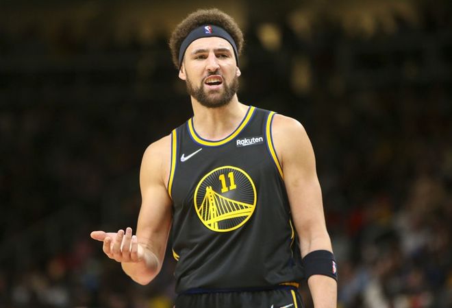 赛场上也屡 赛场上也屡