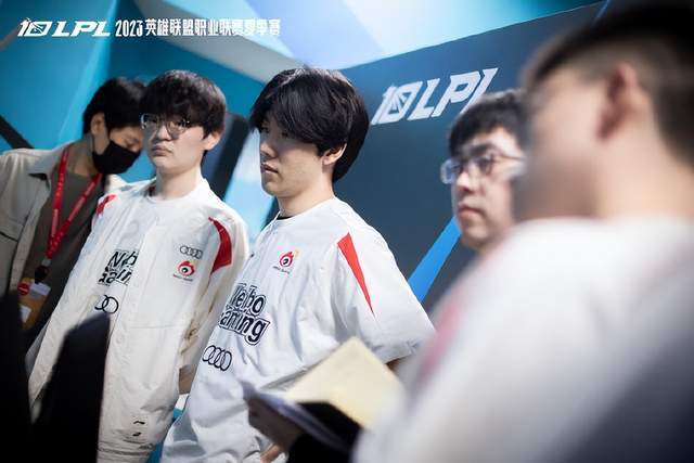 不仅是在得 不仅是在得